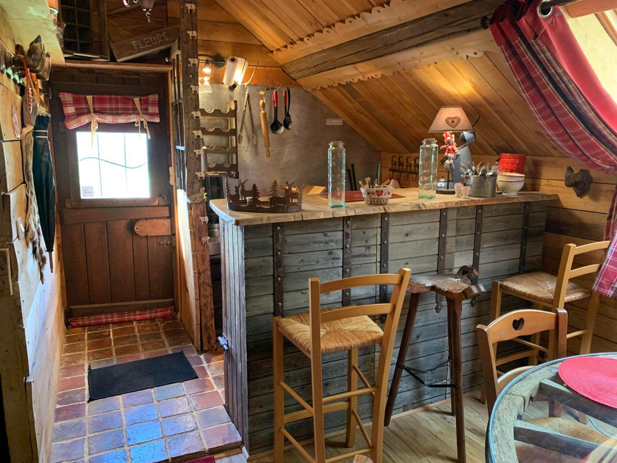 Gite "Le Refuge" Dans Un Domaine De 7Ha Au Calme Vimoutiers Eksteriør bilde
