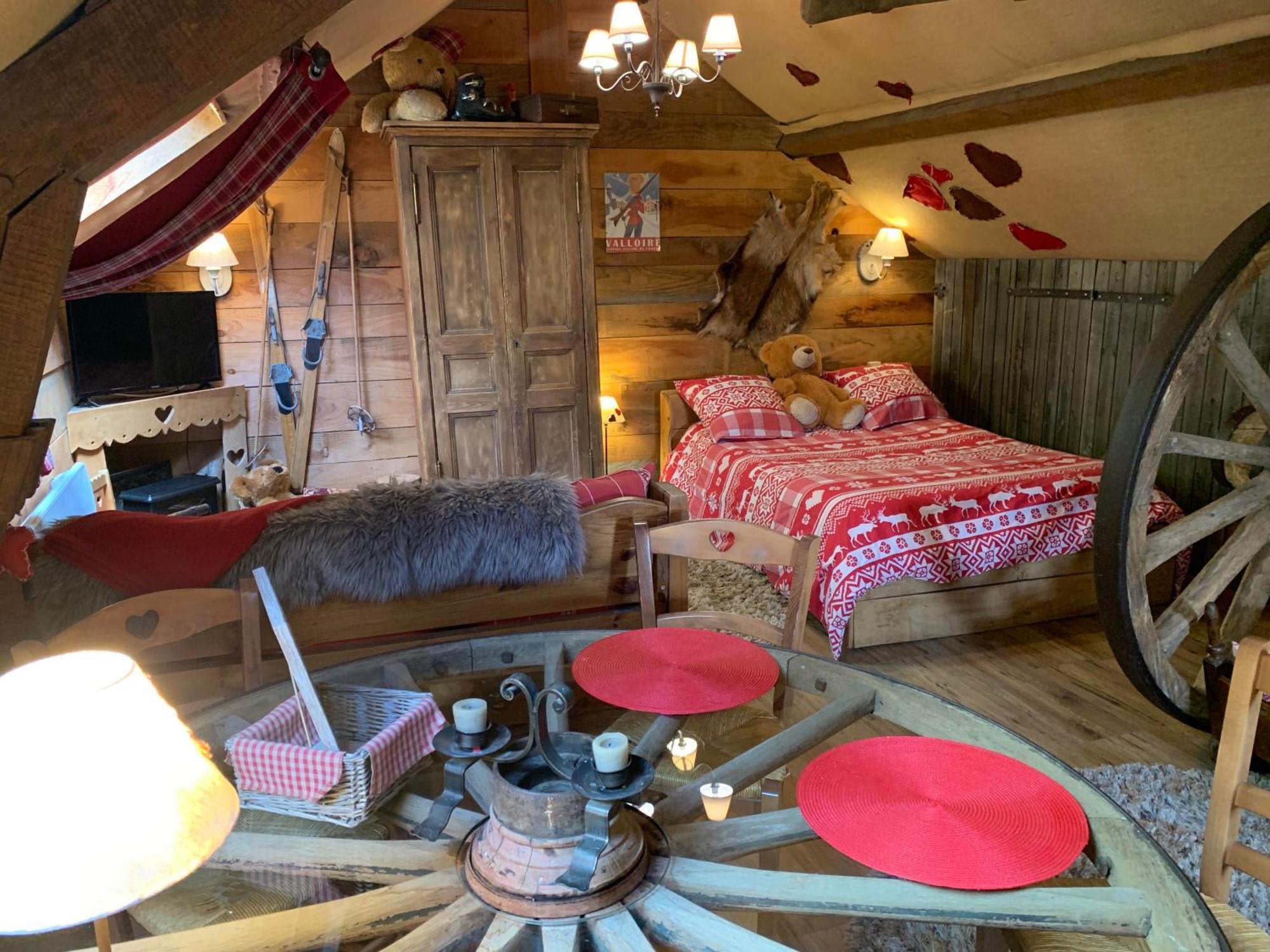 Gite "Le Refuge" Dans Un Domaine De 7Ha Au Calme Vimoutiers Eksteriør bilde