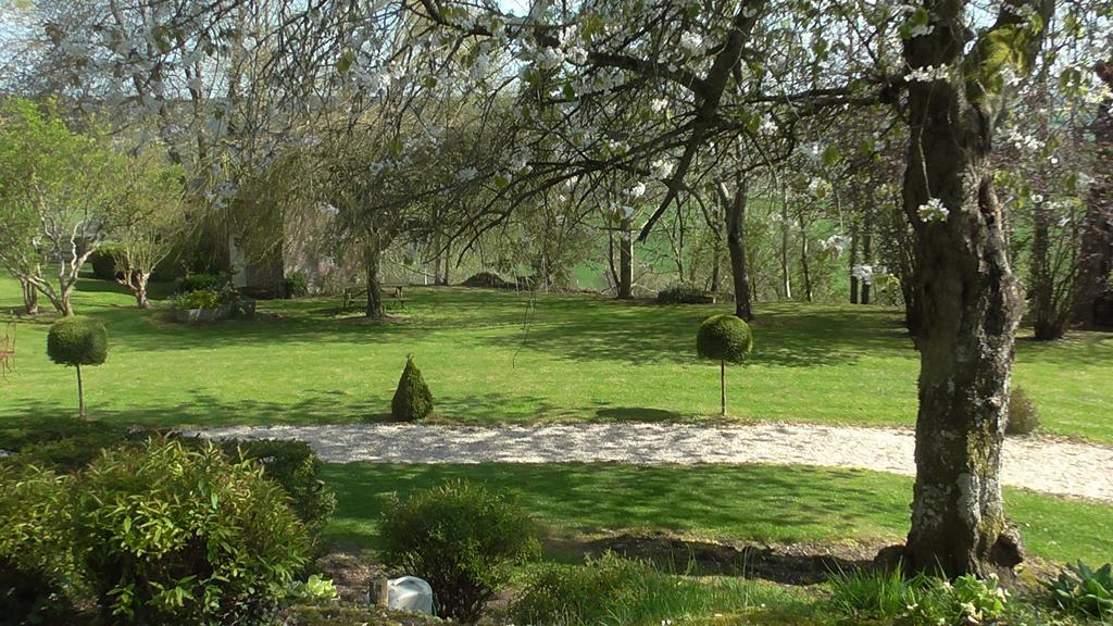 Gite "Le Refuge" Dans Un Domaine De 7Ha Au Calme Vimoutiers Eksteriør bilde